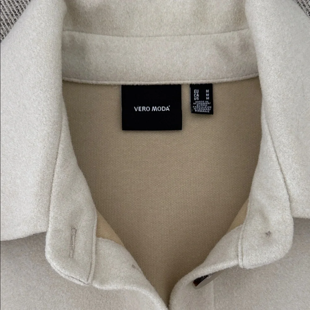 Vero Moda Cream Jacket - Picture 2 of 6